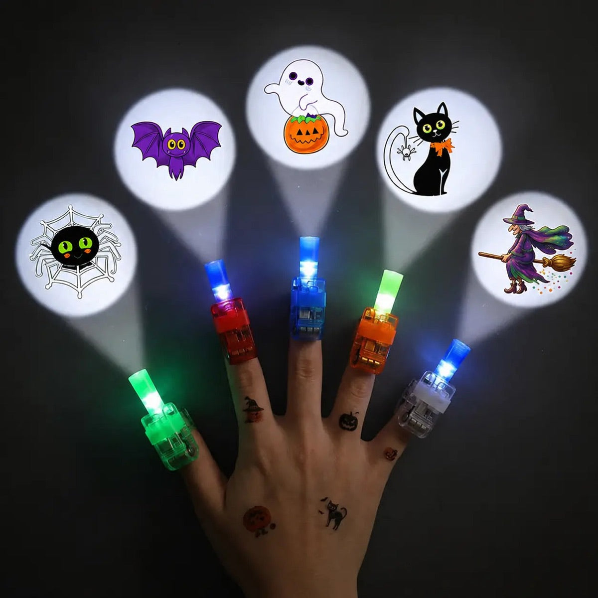 Halloweenske postavičky premietané prsteňovými svetlami